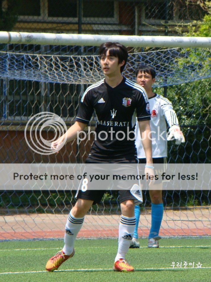 Футболистът Kim Hyung Jun от FC Avengers - Page 8 DSC01026_zps2c454019